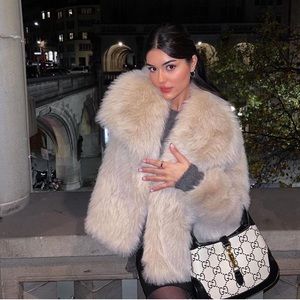 ZARA faux fur large collar coat jacket blogger favorite